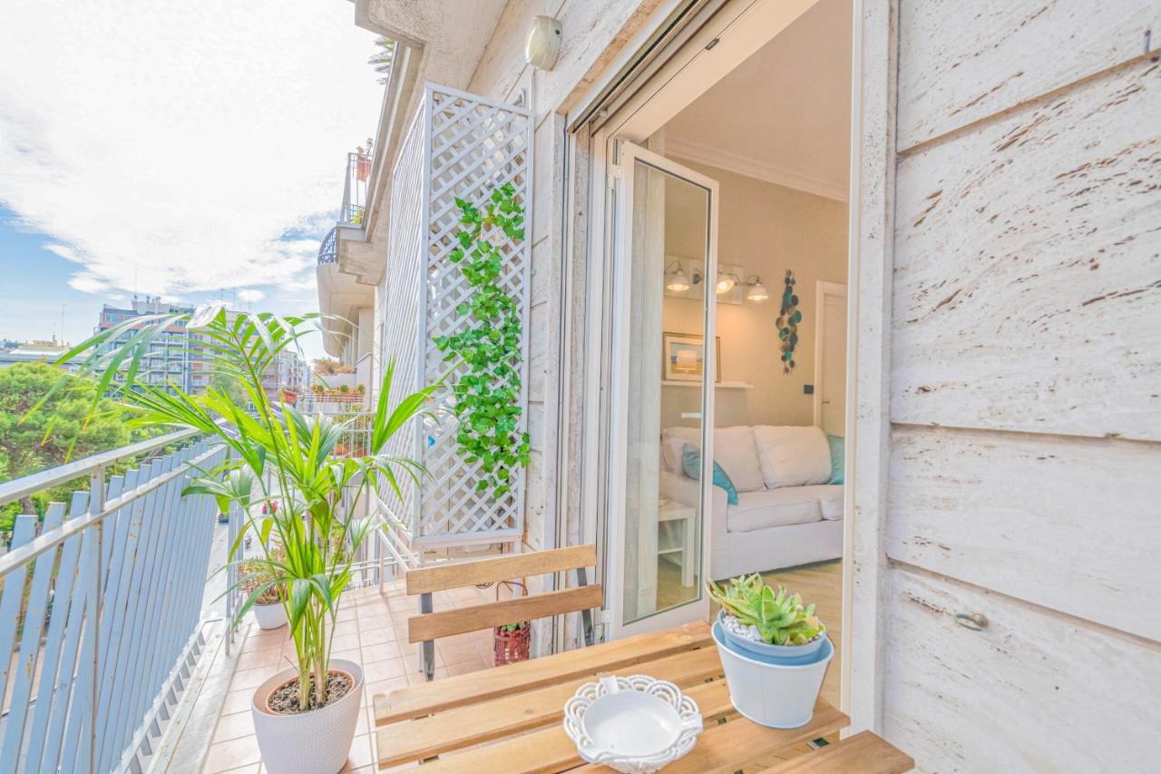 Modern Apartment To Relax In The City Center Барі Екстер'єр фото