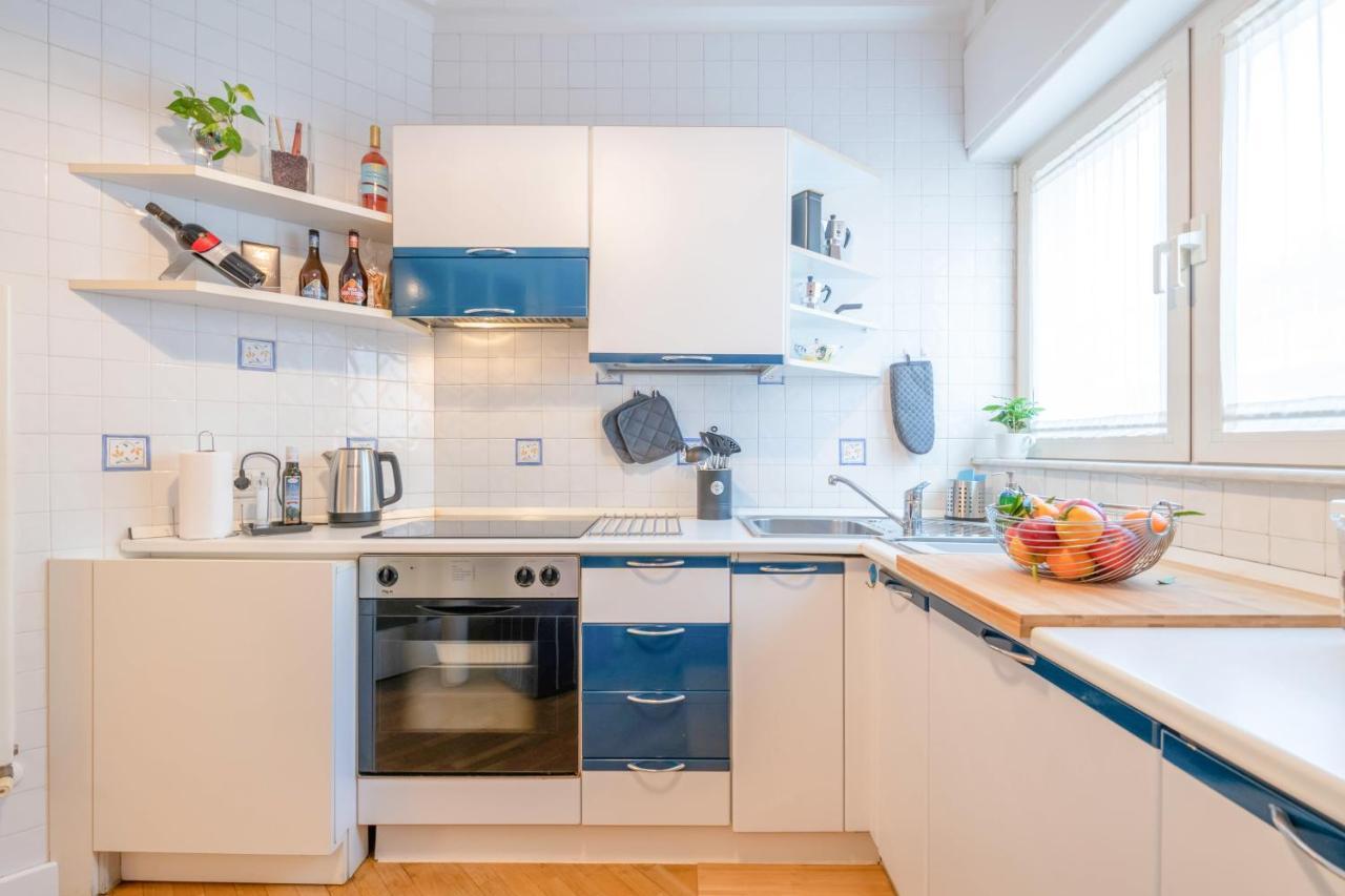 Modern Apartment To Relax In The City Center Барі Екстер'єр фото